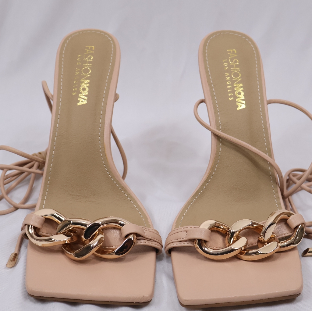 Fashion Nova Women's Blush Pink Heel With Gold Chain Detail